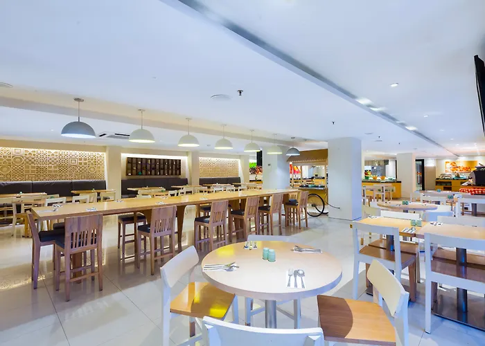 Harris Hotel Seminyak