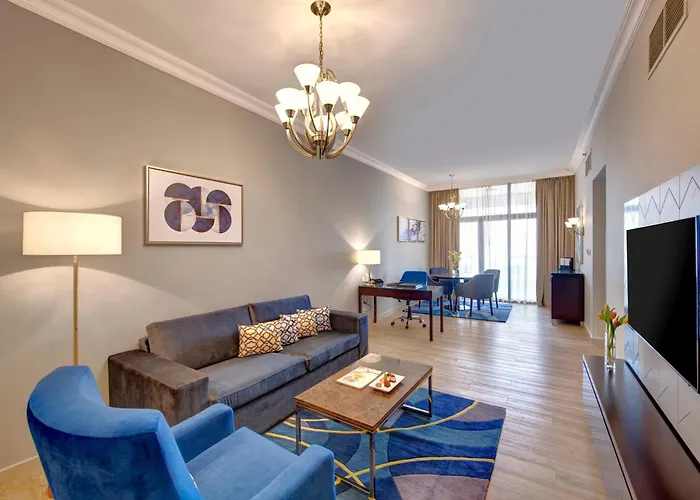 Two Seasons Hotel & Apartments Dubai